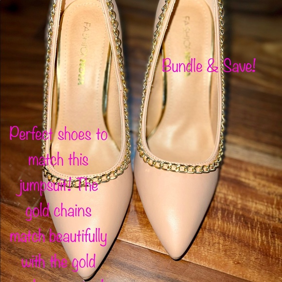 8.5 Nude Heels with Gold chain outline 🤩 - Picture 2 of 15
